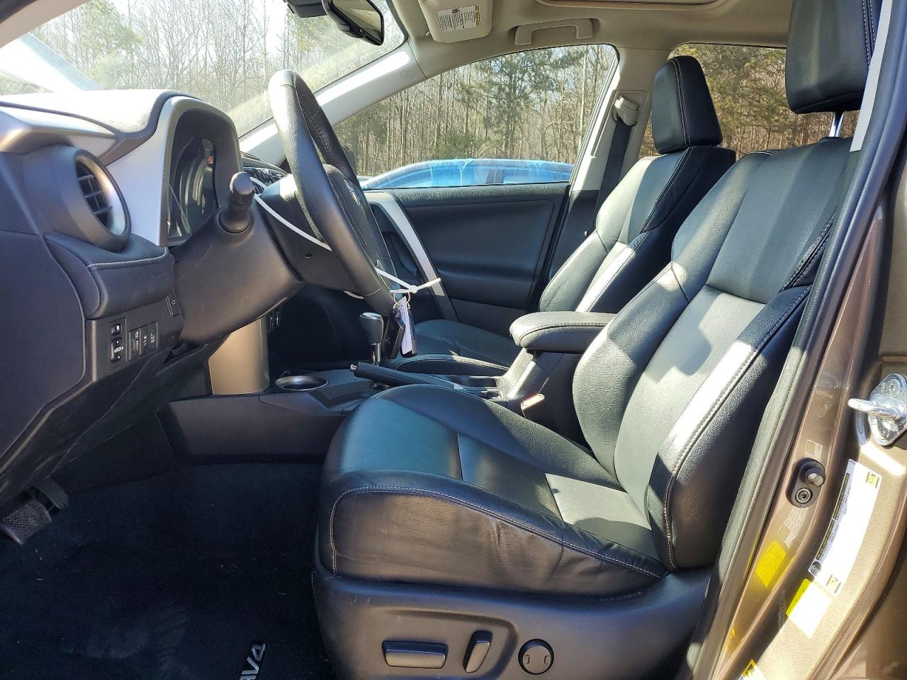 2015 TOYOTA RAV4 LIMITED photo 19