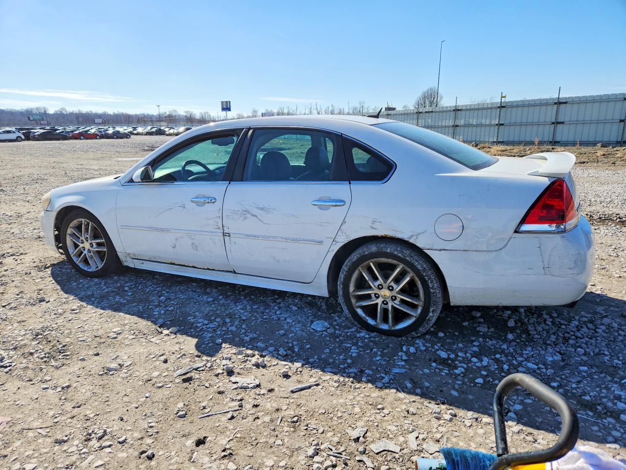 2010 CHEVROLET IMPALA LTZ photo 2