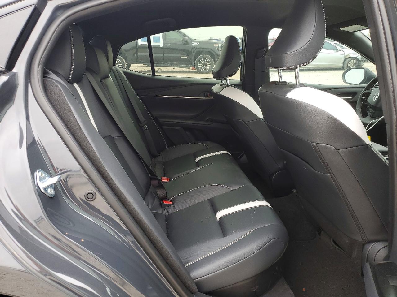 2026 TOYOTA CAMRY SE photo 25