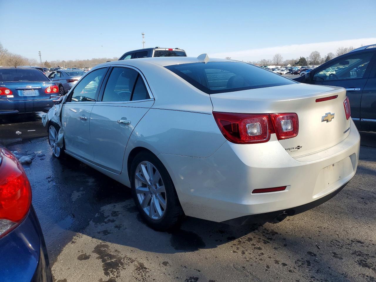 2014 CHEVROLET MALIBU LTZ photo 3