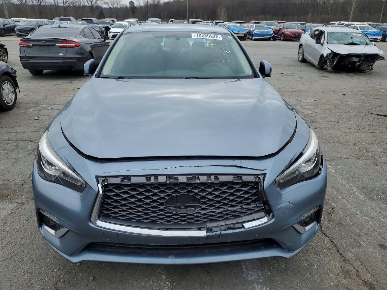 2018 INFINITI Q50 LUXE photo 5