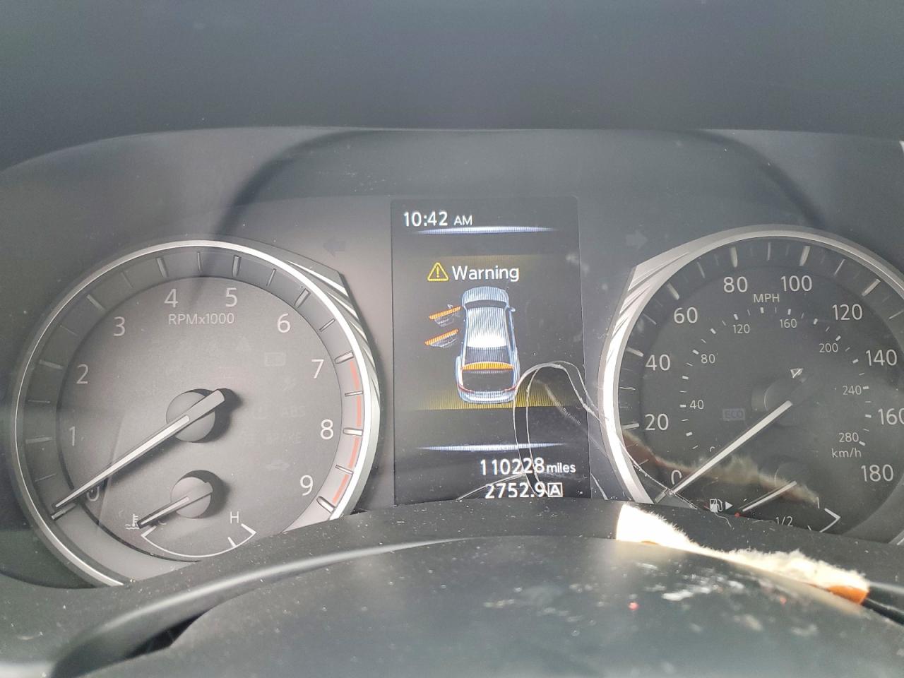 2018 INFINITI Q50 LUXE photo 9