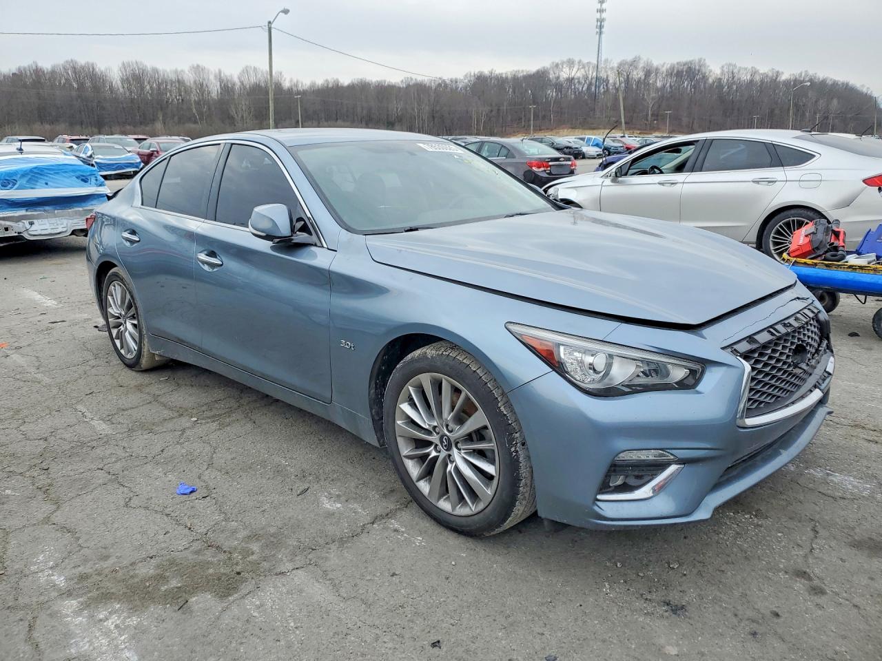 2018 INFINITI Q50 LUXE photo 4