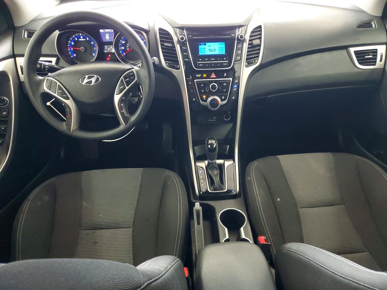 2016 HYUNDAI ELANTRA GT BASE photo 8