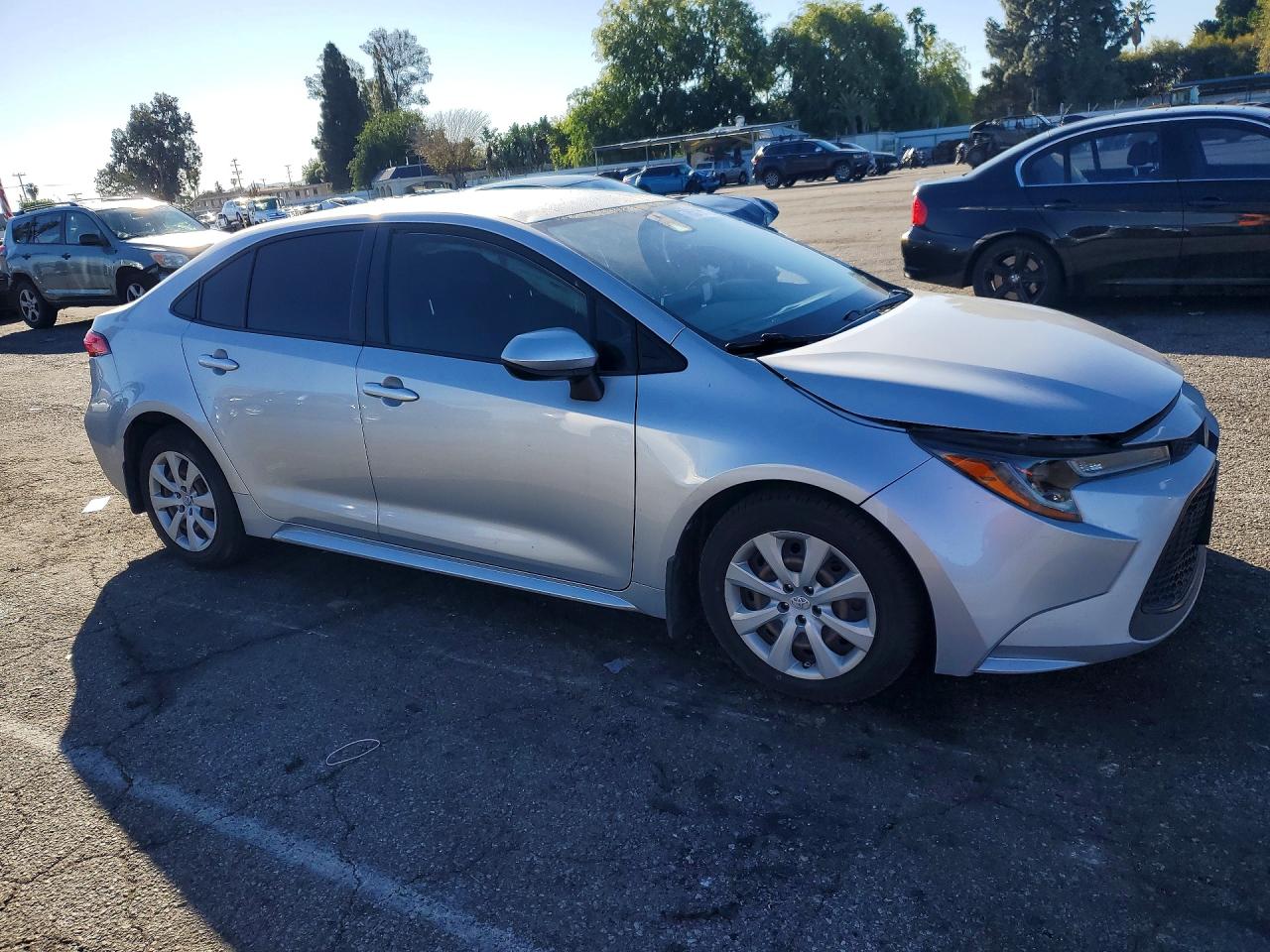 2020 TOYOTA COROLLA LE photo 4