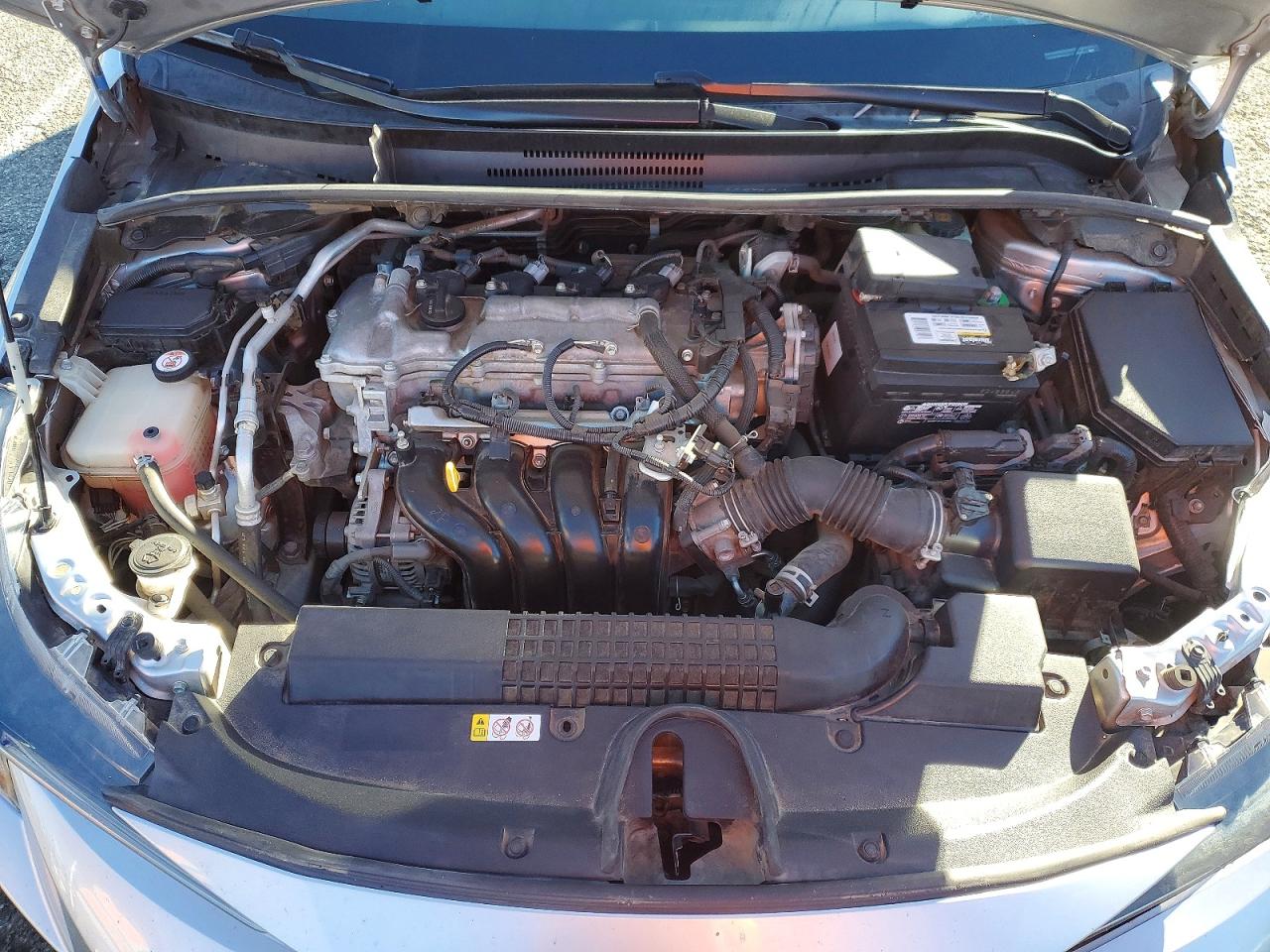 2020 TOYOTA COROLLA LE photo 11