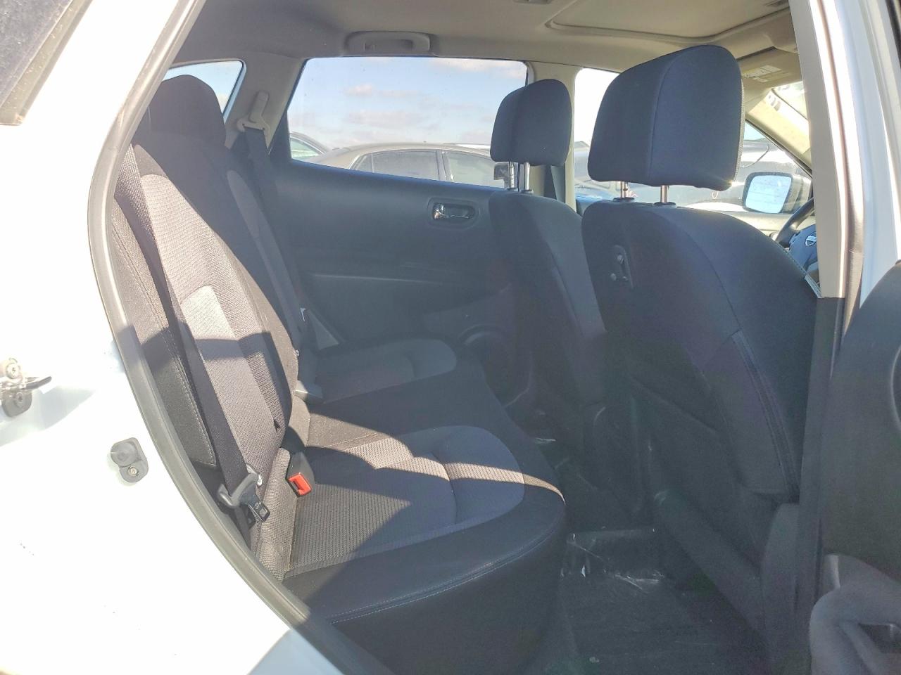2013 NISSAN ROGUE S photo 10