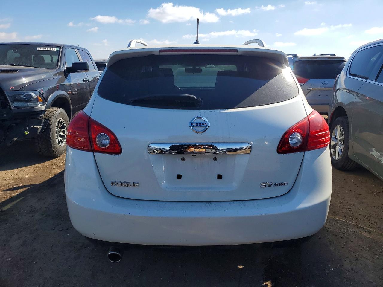 2013 NISSAN ROGUE S photo 6