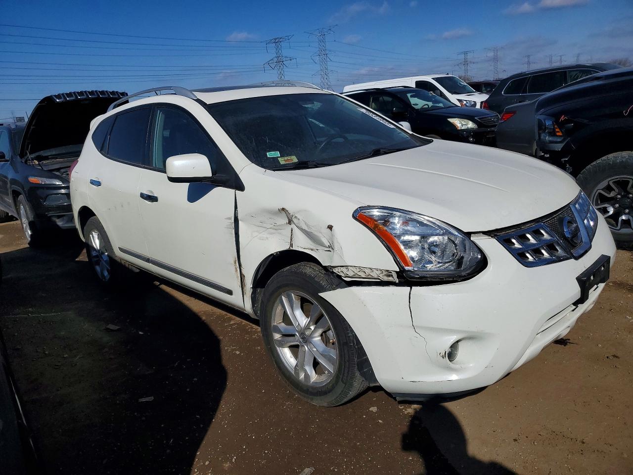 2013 NISSAN ROGUE S photo 4