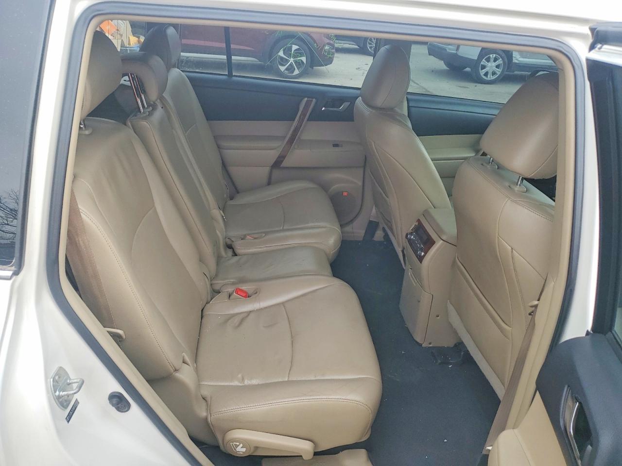 2013 TOYOTA HIGHLANDER LIMITED photo 31