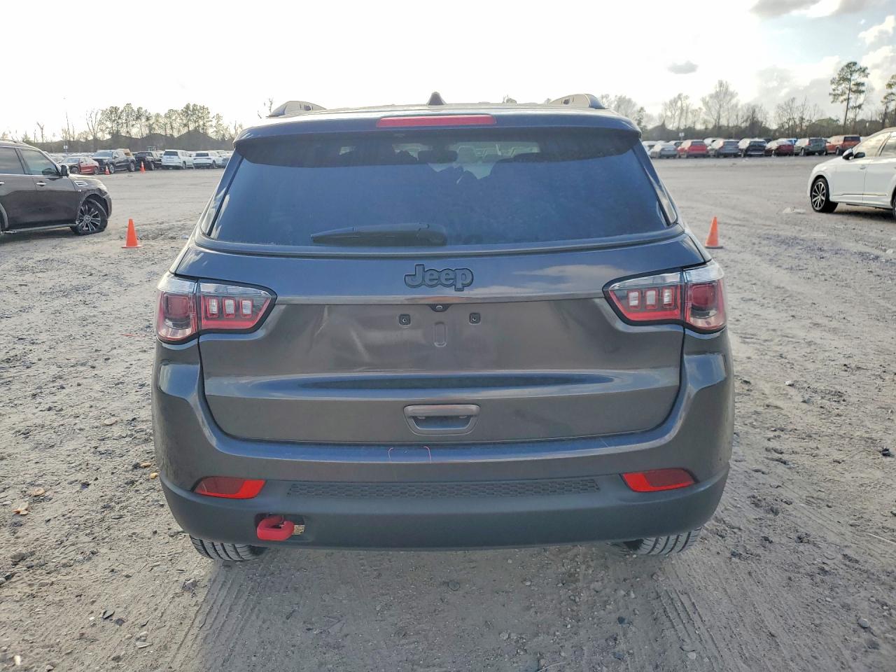 2019 JEEP COMPASS TRAILHAWK photo 11