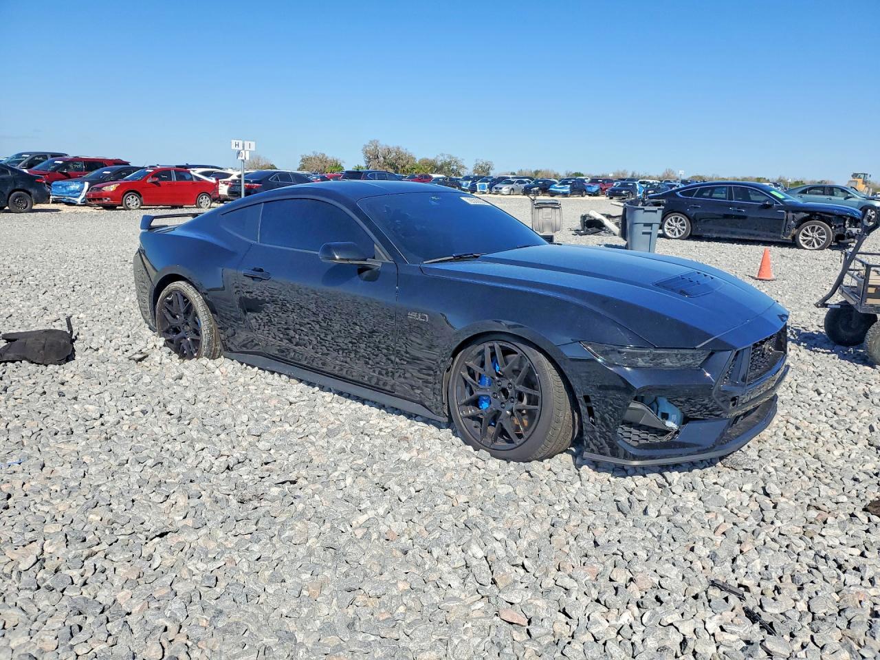 2024 FORD MUSTANG GT photo 7
