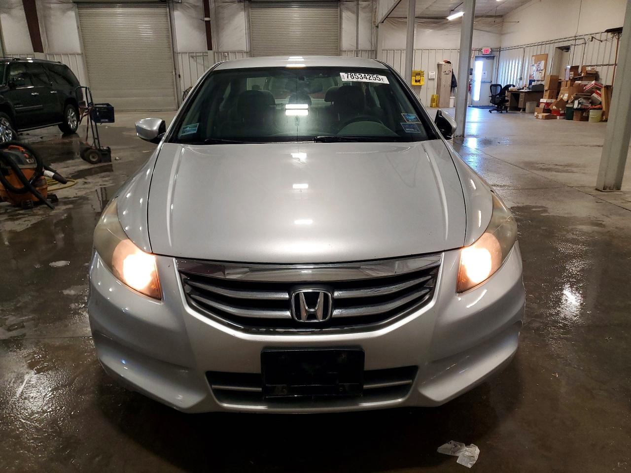 2011 HONDA ACCORD LX photo 5
