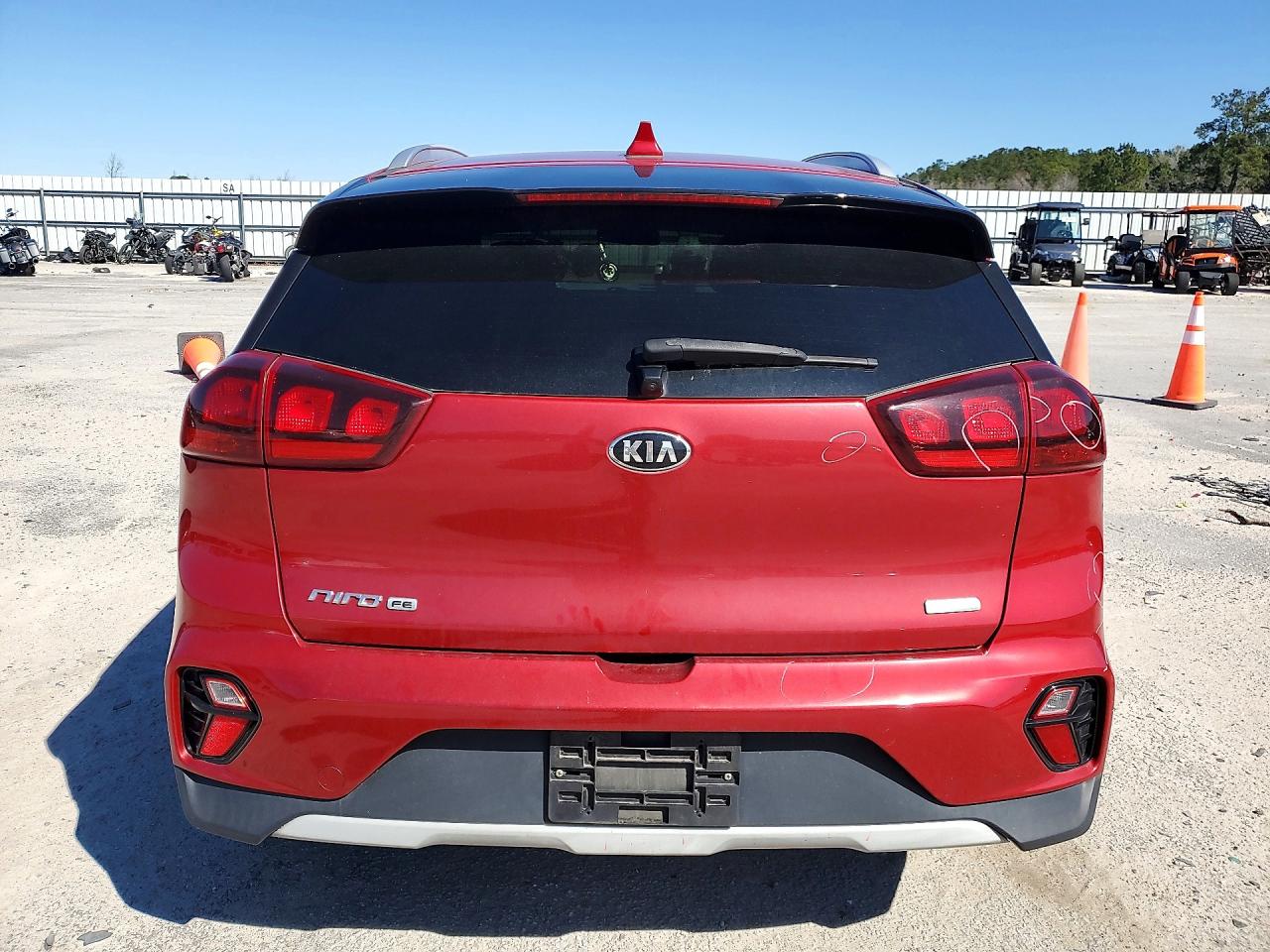 2021 KIA NIRO photo 11
