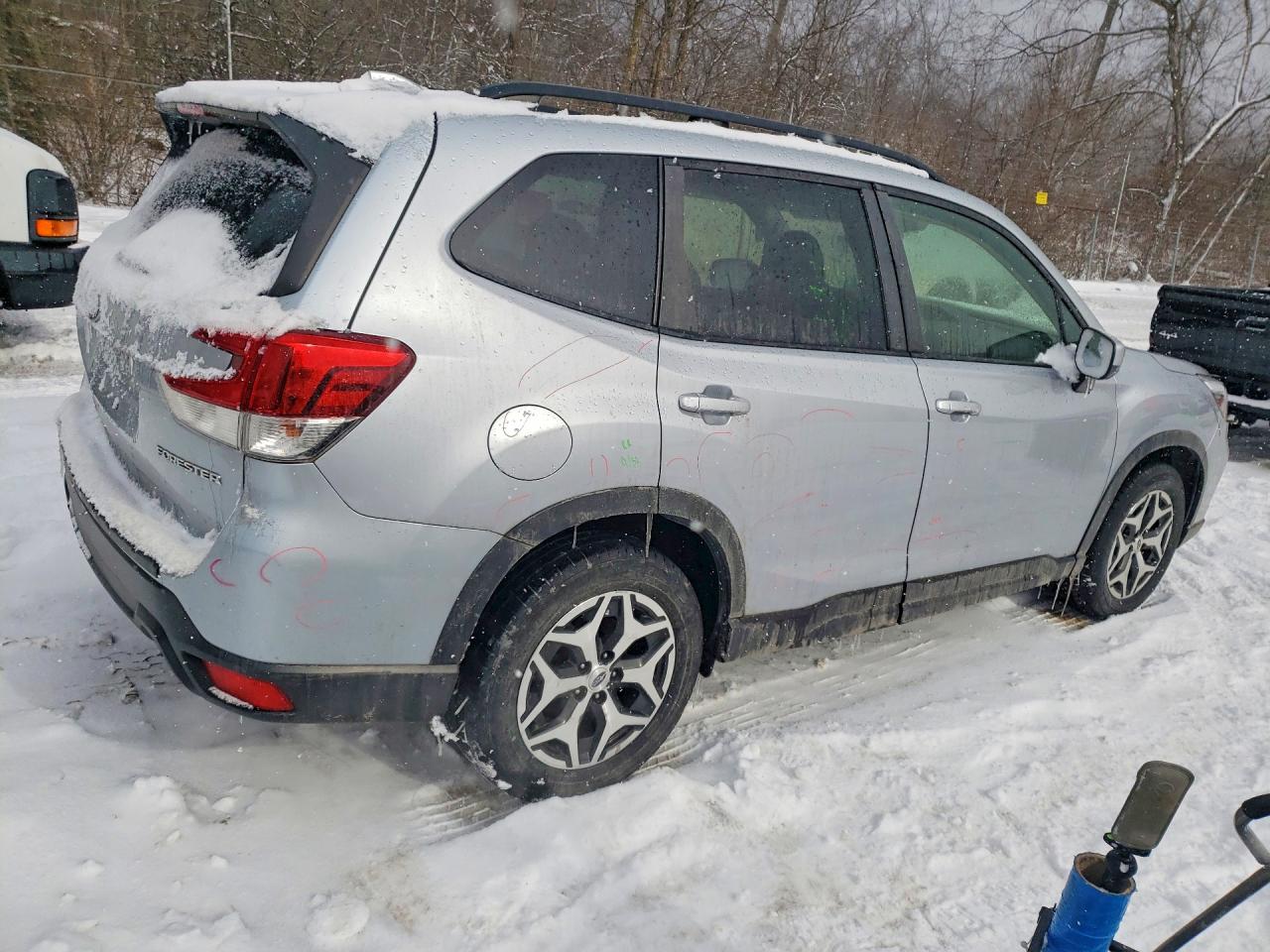 2019 SUBARU FORESTER PREMIUM photo 5