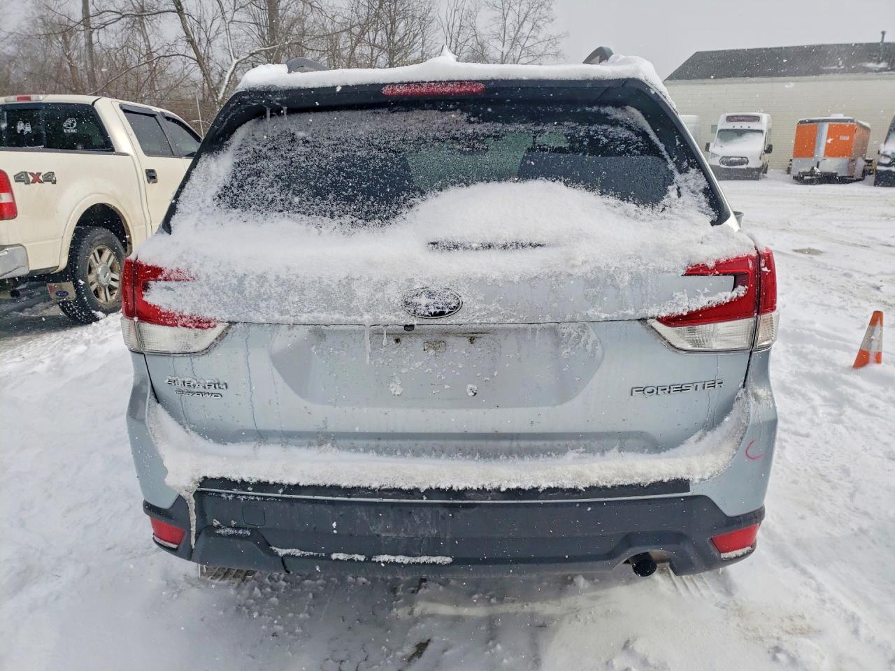 2019 SUBARU FORESTER PREMIUM photo 11