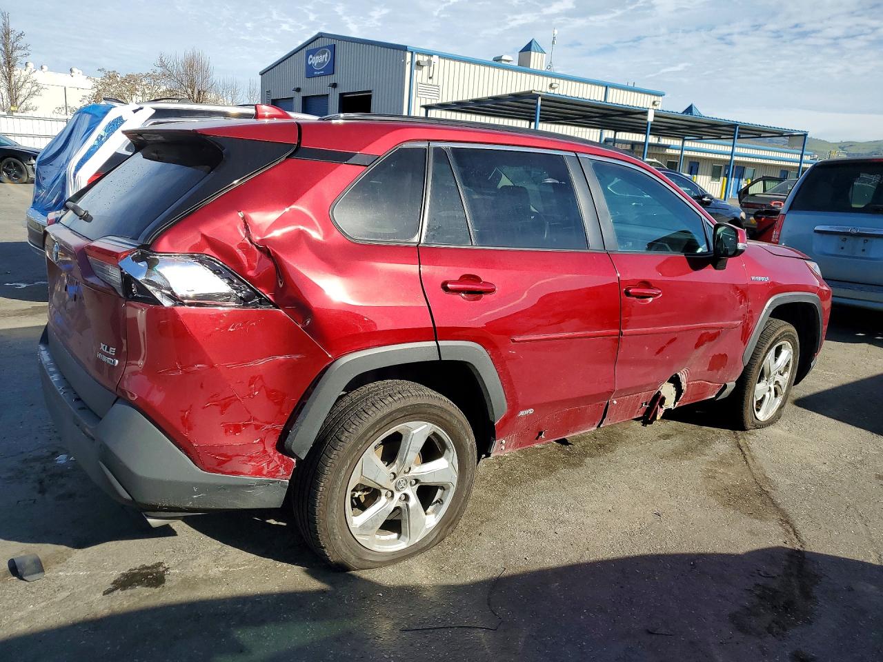 2021 TOYOTA RAV4 XLE PREMIUM photo 3