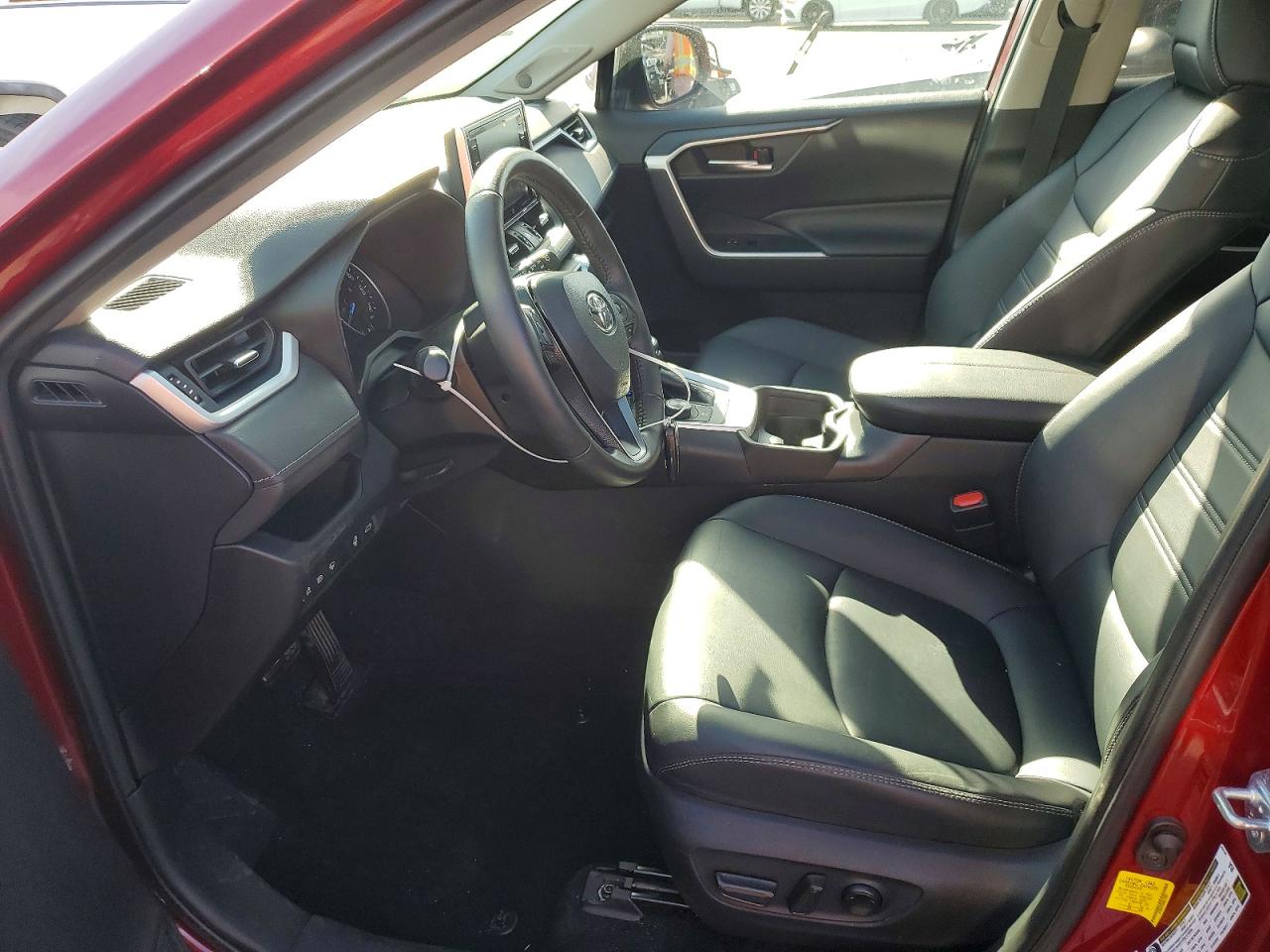 2021 TOYOTA RAV4 XLE PREMIUM photo 7