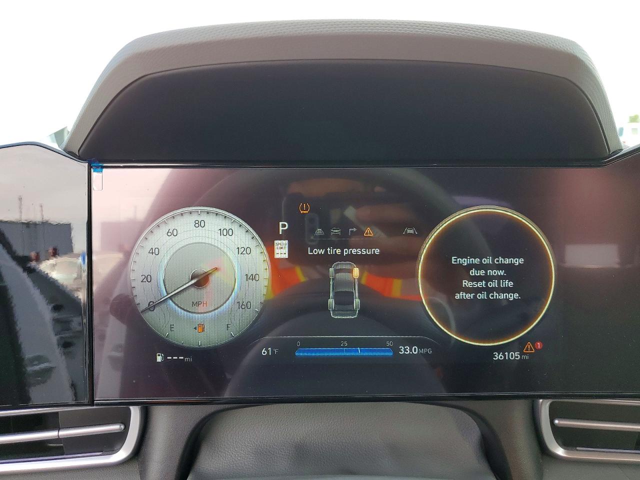 2024 HYUNDAI ELANTRA SEL photo 17