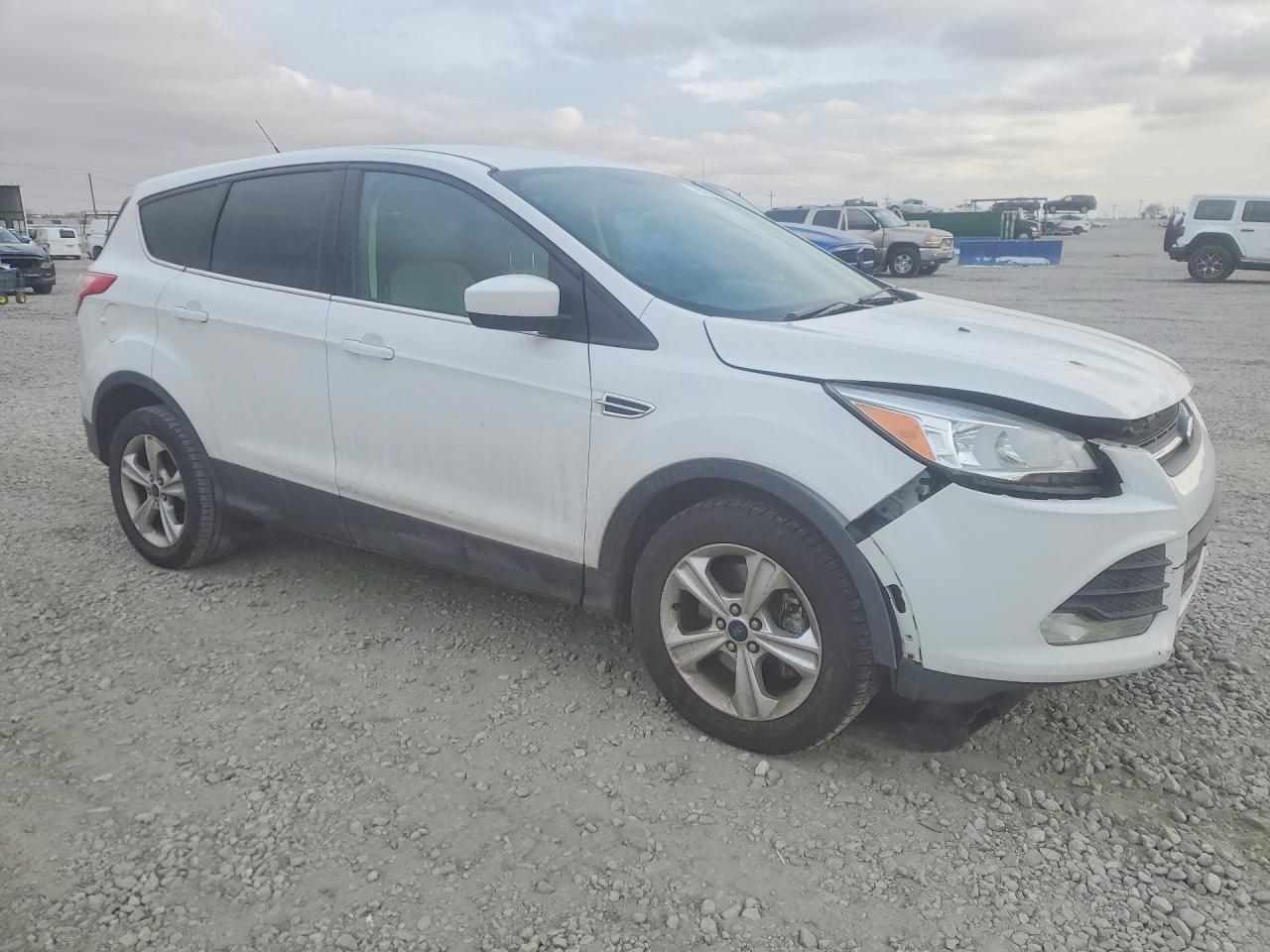 2014 FORD ESCAPE SE photo 4