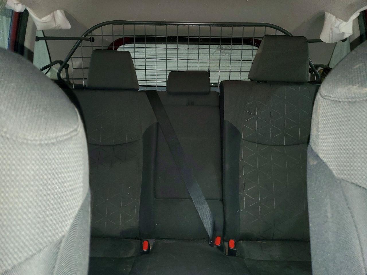 2021 TOYOTA RAV4 XLE photo 19