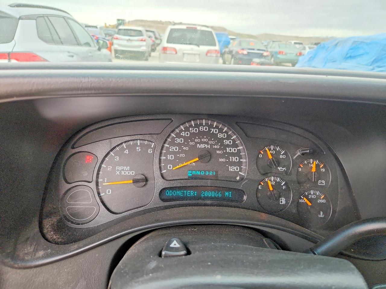 2005 CHEV SUBURBAN K1500 photo 9