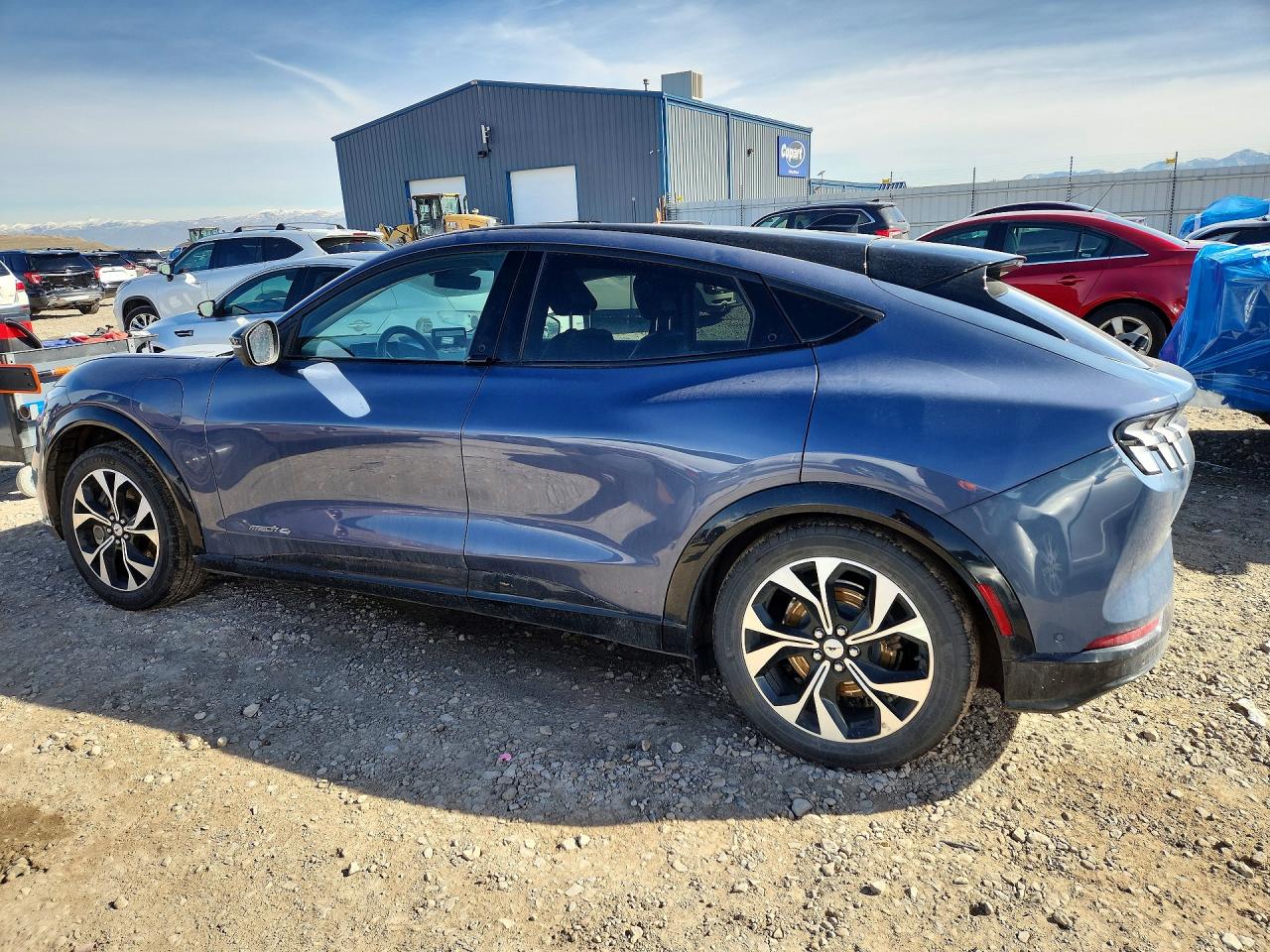 2021 FORD MUSTANG MACH-E PREMIUM photo 2