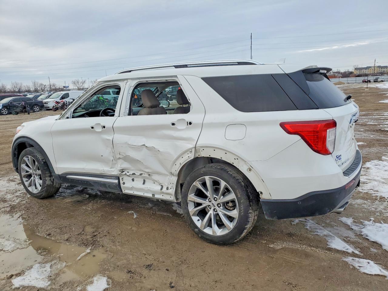 2021 FORD EXPLORER PLATINUM photo 2