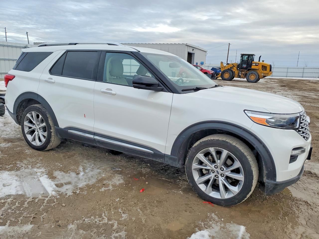 2021 FORD EXPLORER PLATINUM photo 4