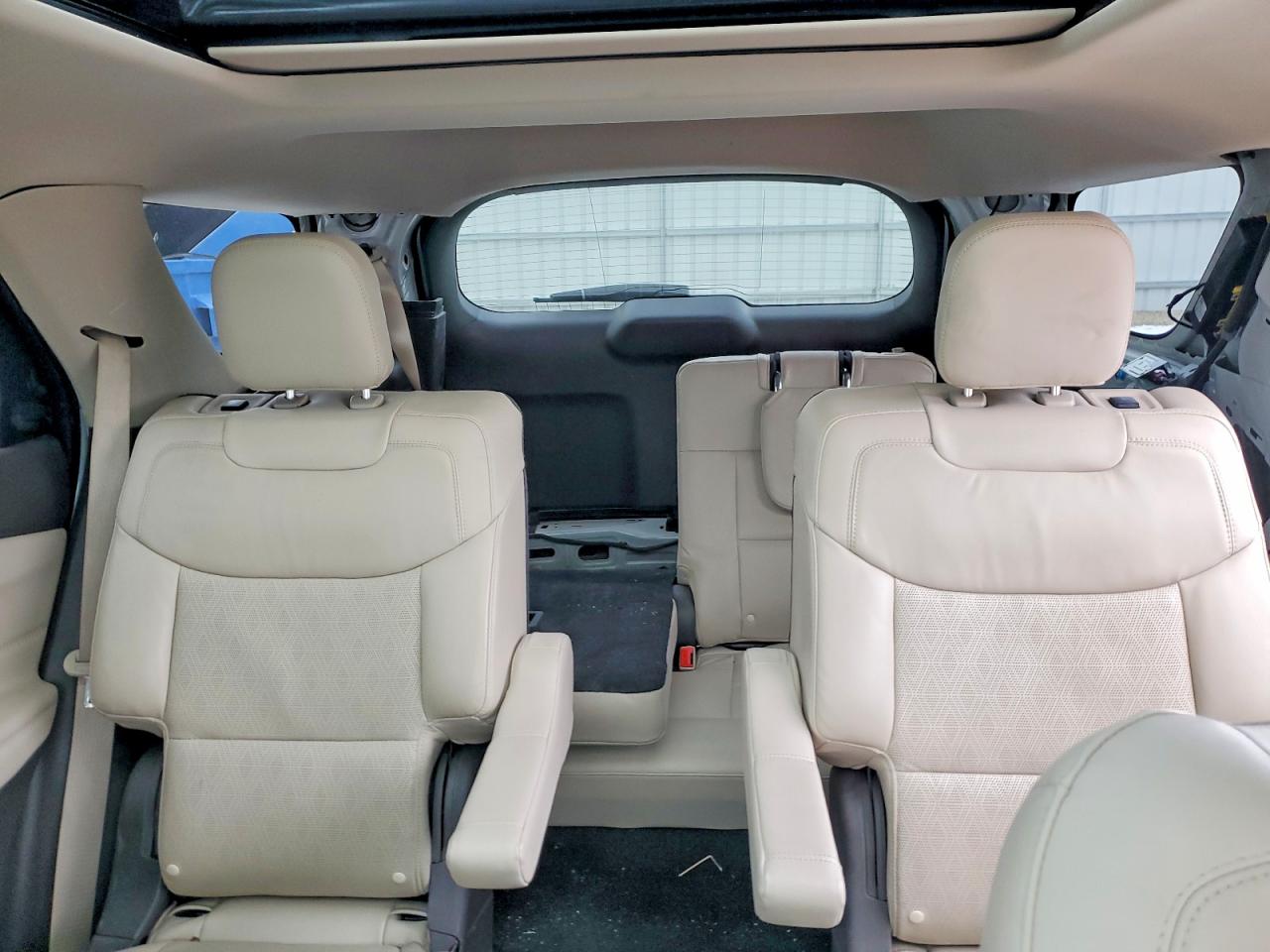 2021 FORD EXPLORER PLATINUM photo 10