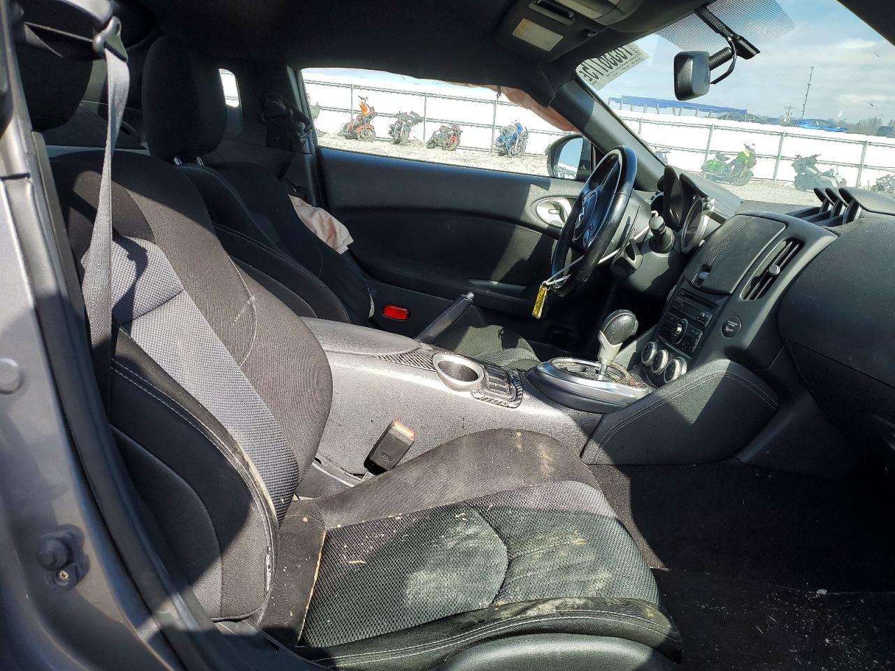 2012 NISSAN 370Z BASE photo 10