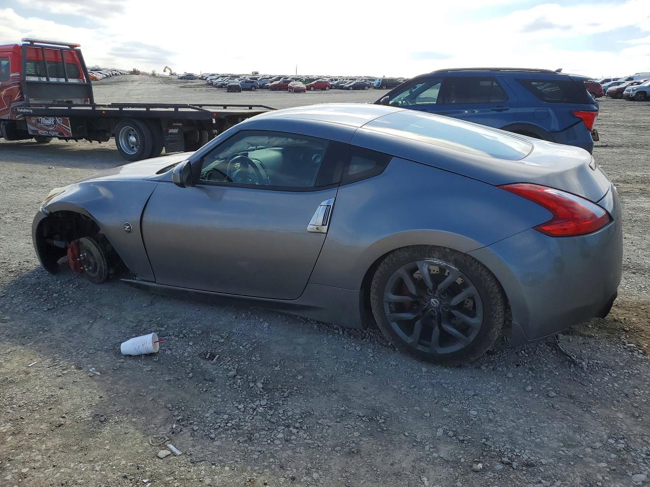 2012 NISSAN 370Z BASE photo 2