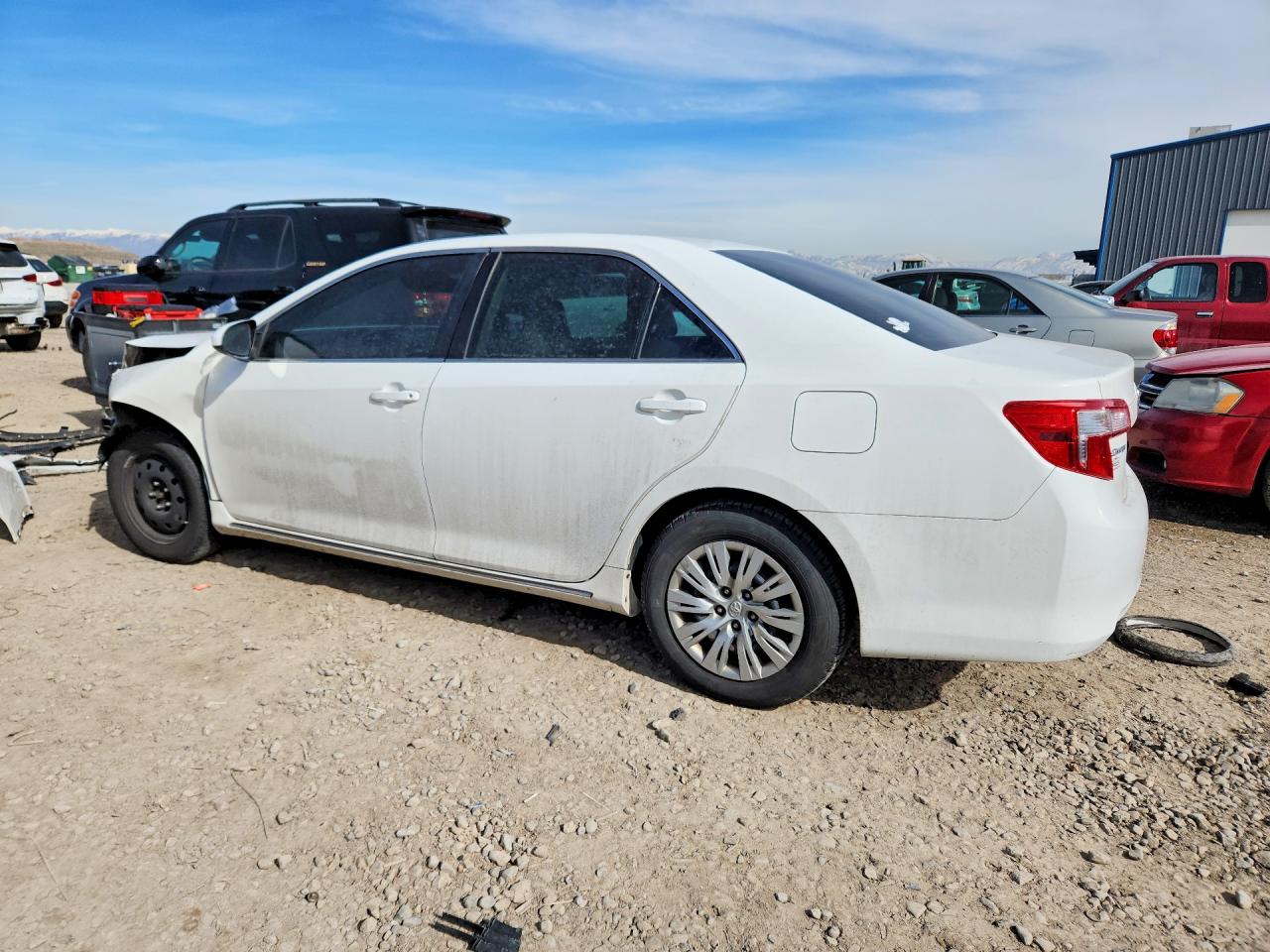 2012 TOYOTA CAMRY LE photo 3