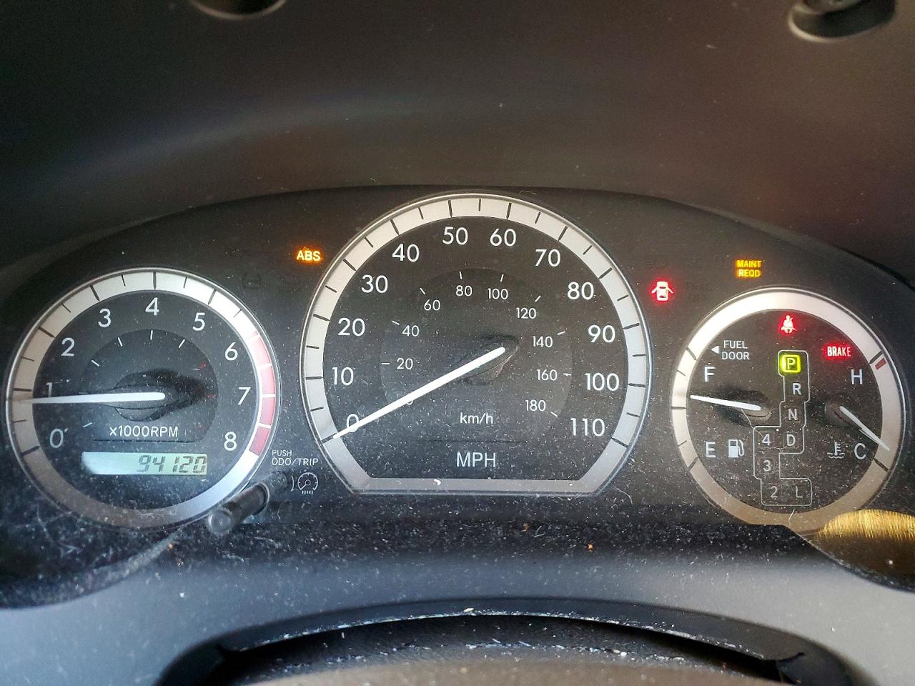 2004 TOYOTA SIENNA LE 7 PASSENGER photo 9