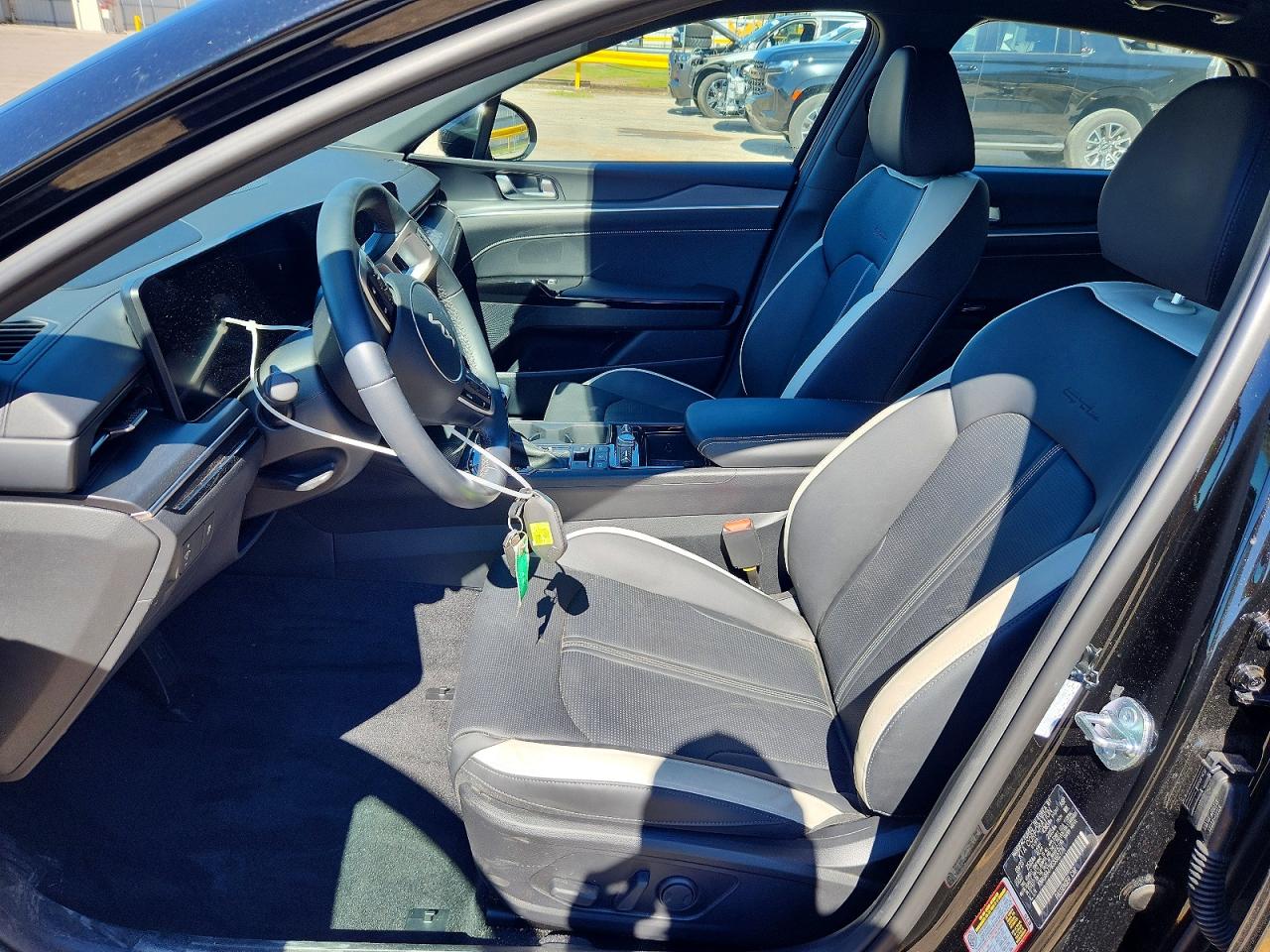 2025 KIA K5 GT-LINE photo 13