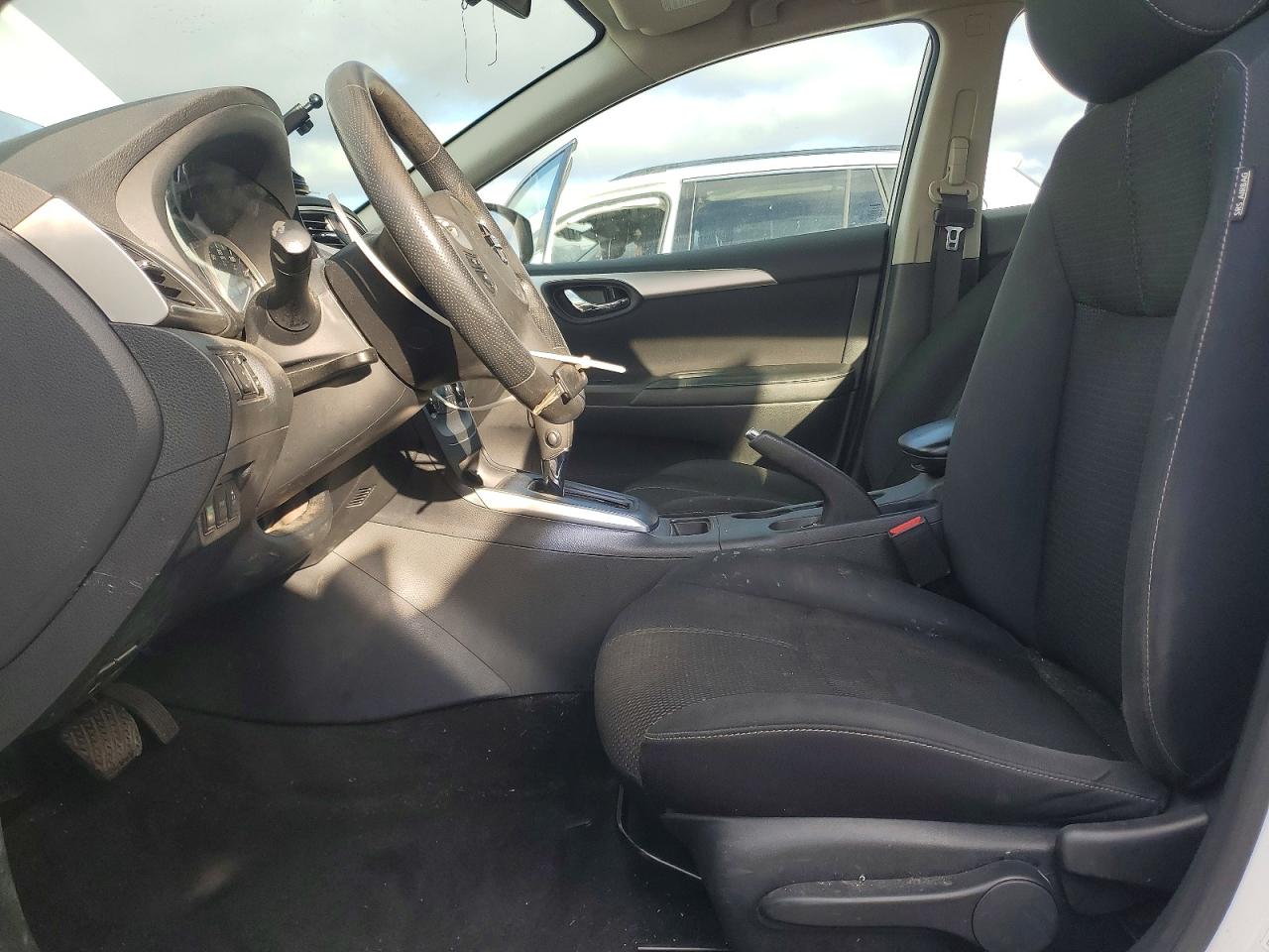 2018 NISSAN SENTRA S photo 7