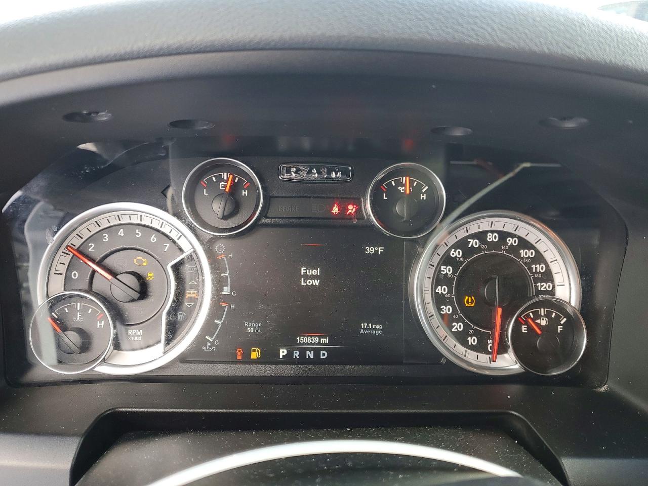 2018 RAM 1500 SLT photo 9