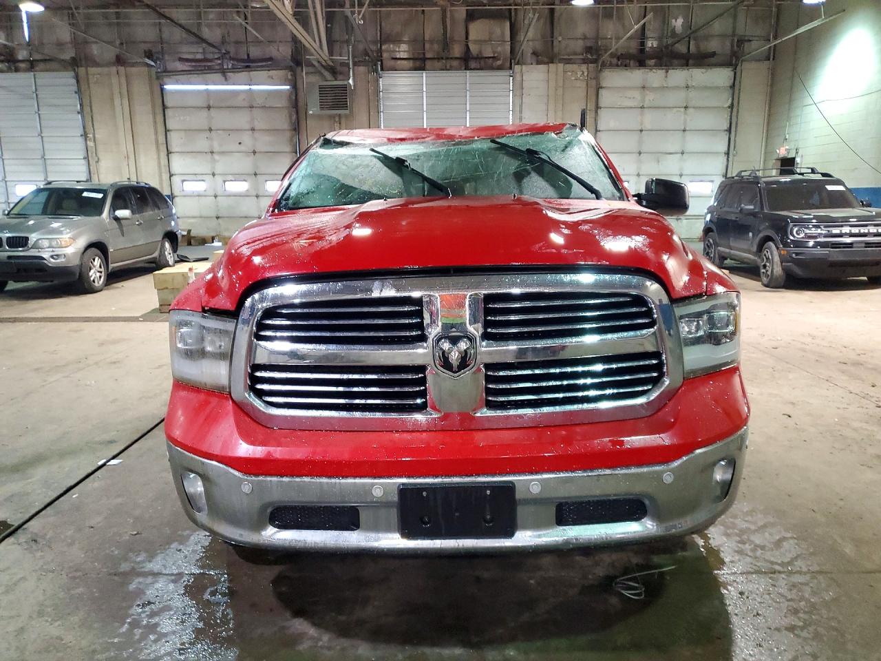2014 RAM 1500 SLT photo 5