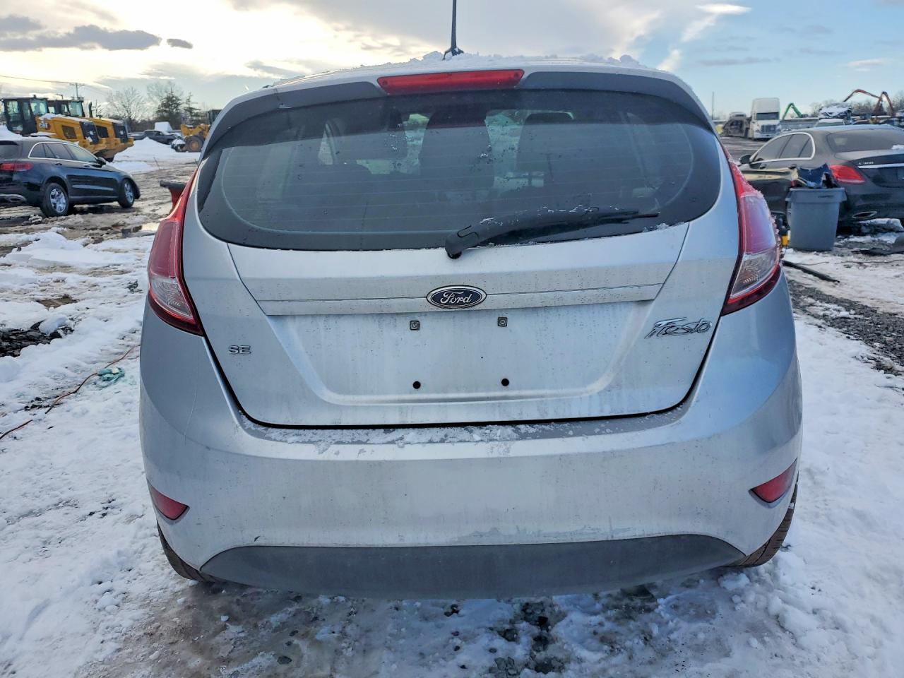 2015 FORD FIESTA SE photo 11