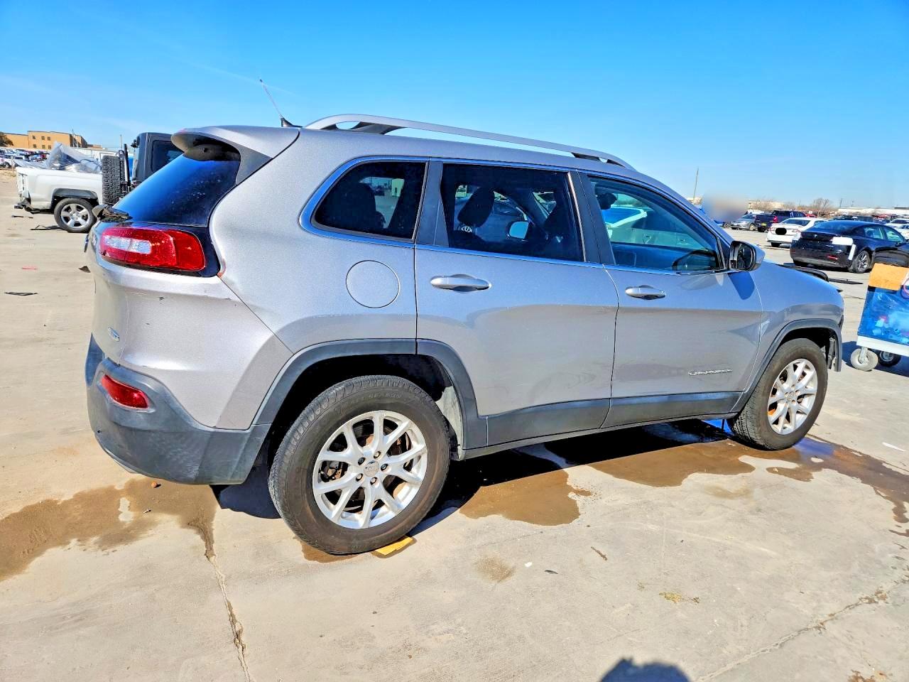 2015 JEEP CHEROKEE LATITUDE photo 5