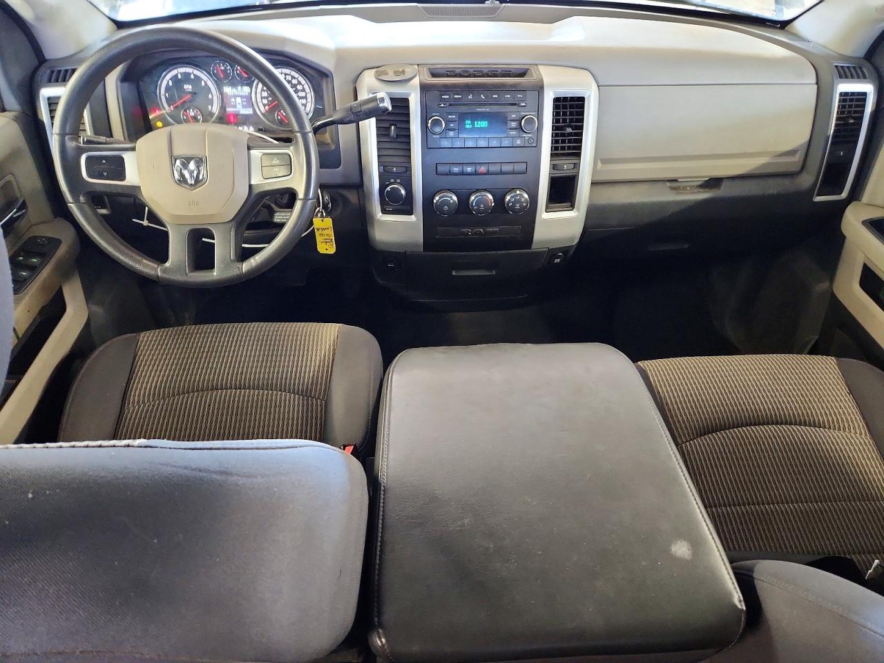 2010 DODGE RAM 1500 photo 8