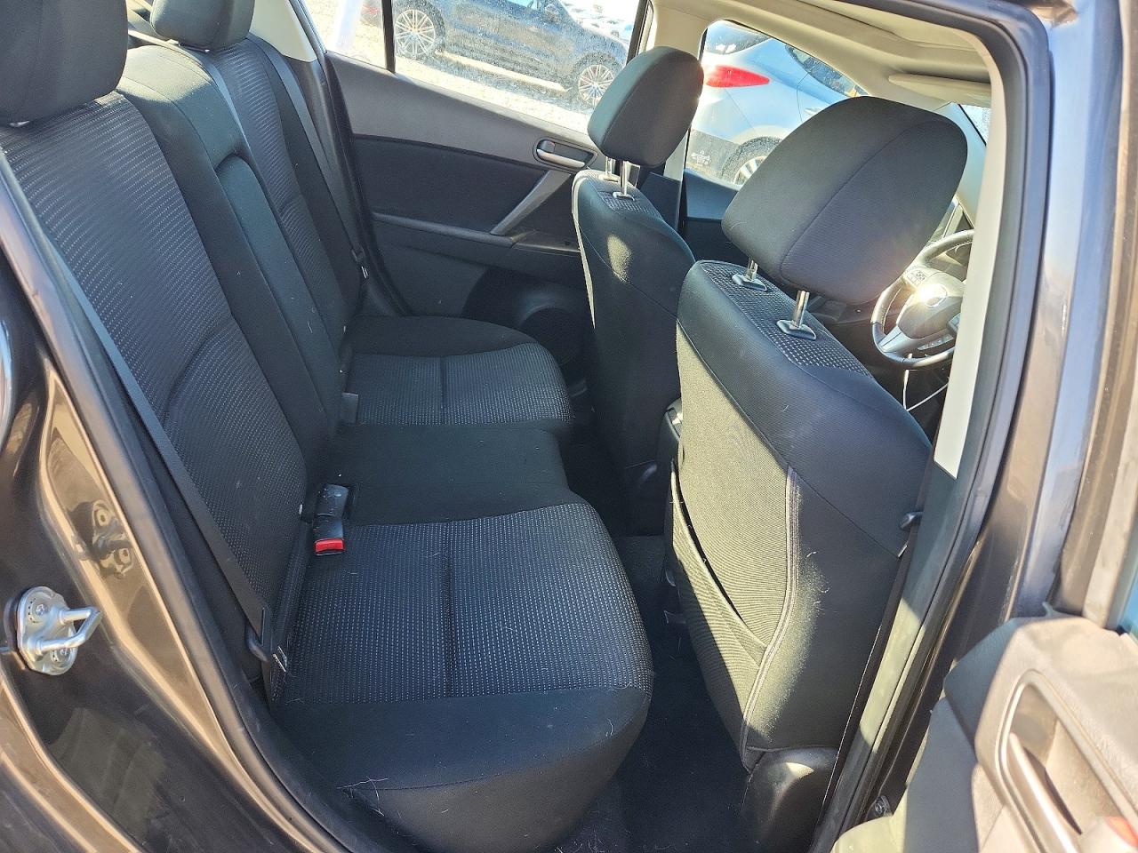 2013 MAZDA 3 I photo 28