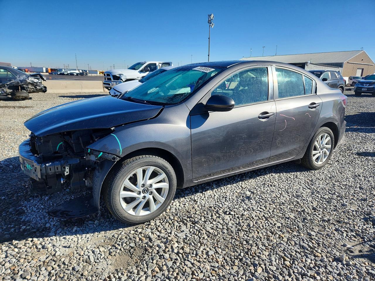 2013 MAZDA 3