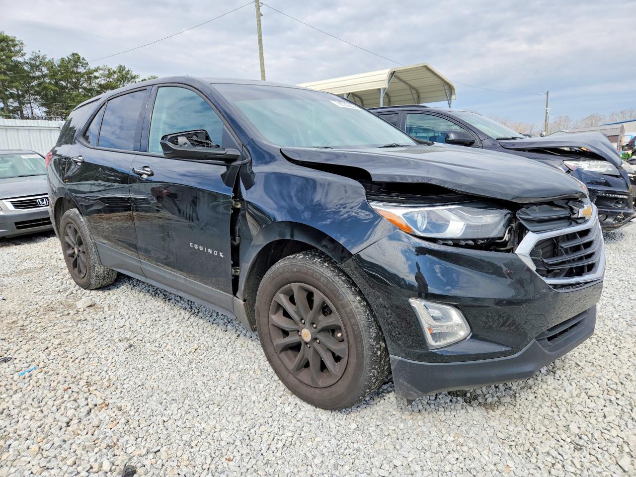 2019 CHEVROLET EQUINOX LS photo 4