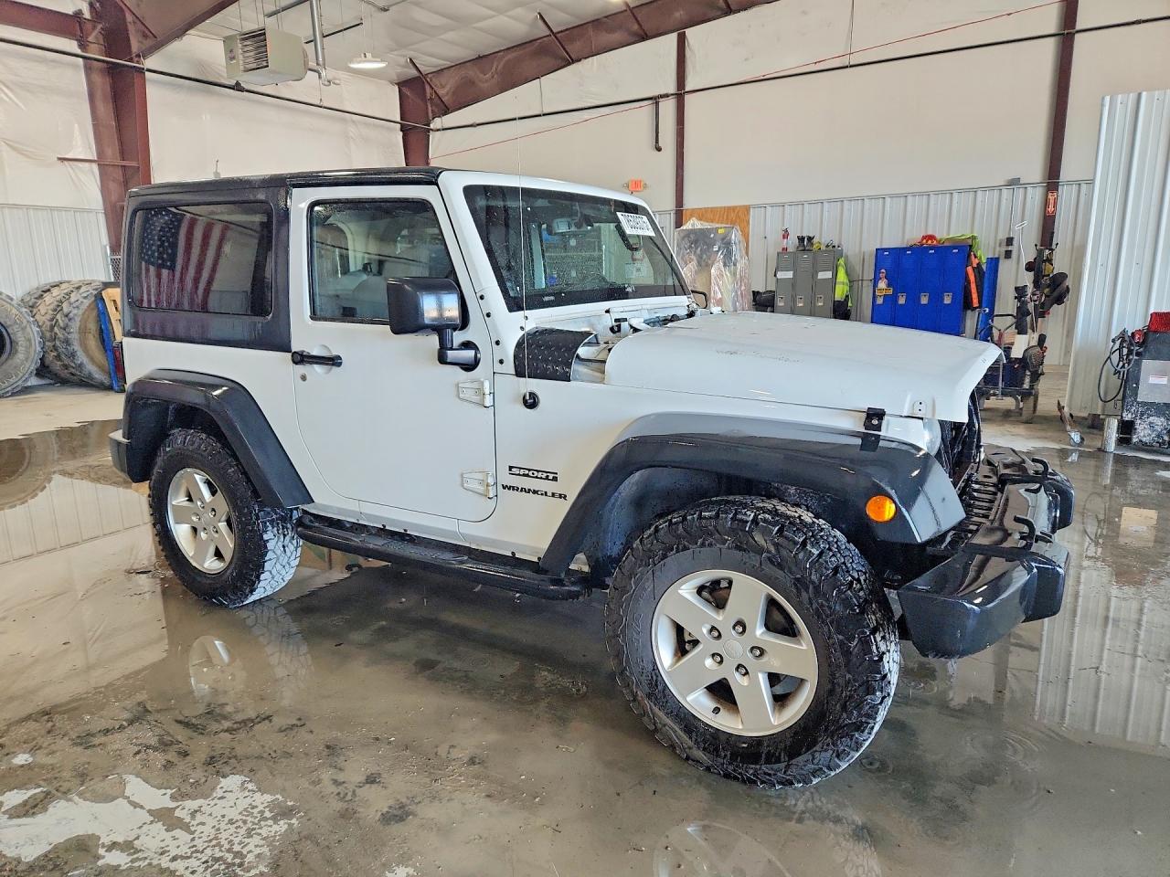 2013 JEEP WRANGLER SPORT photo 4