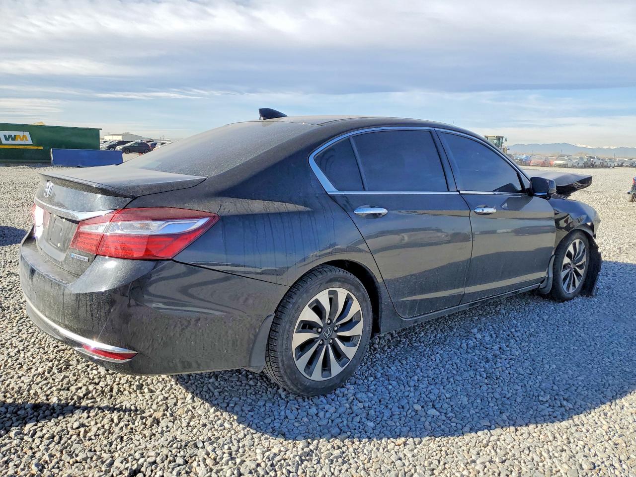 2017 HONDA ACCORD HYBRID photo 3