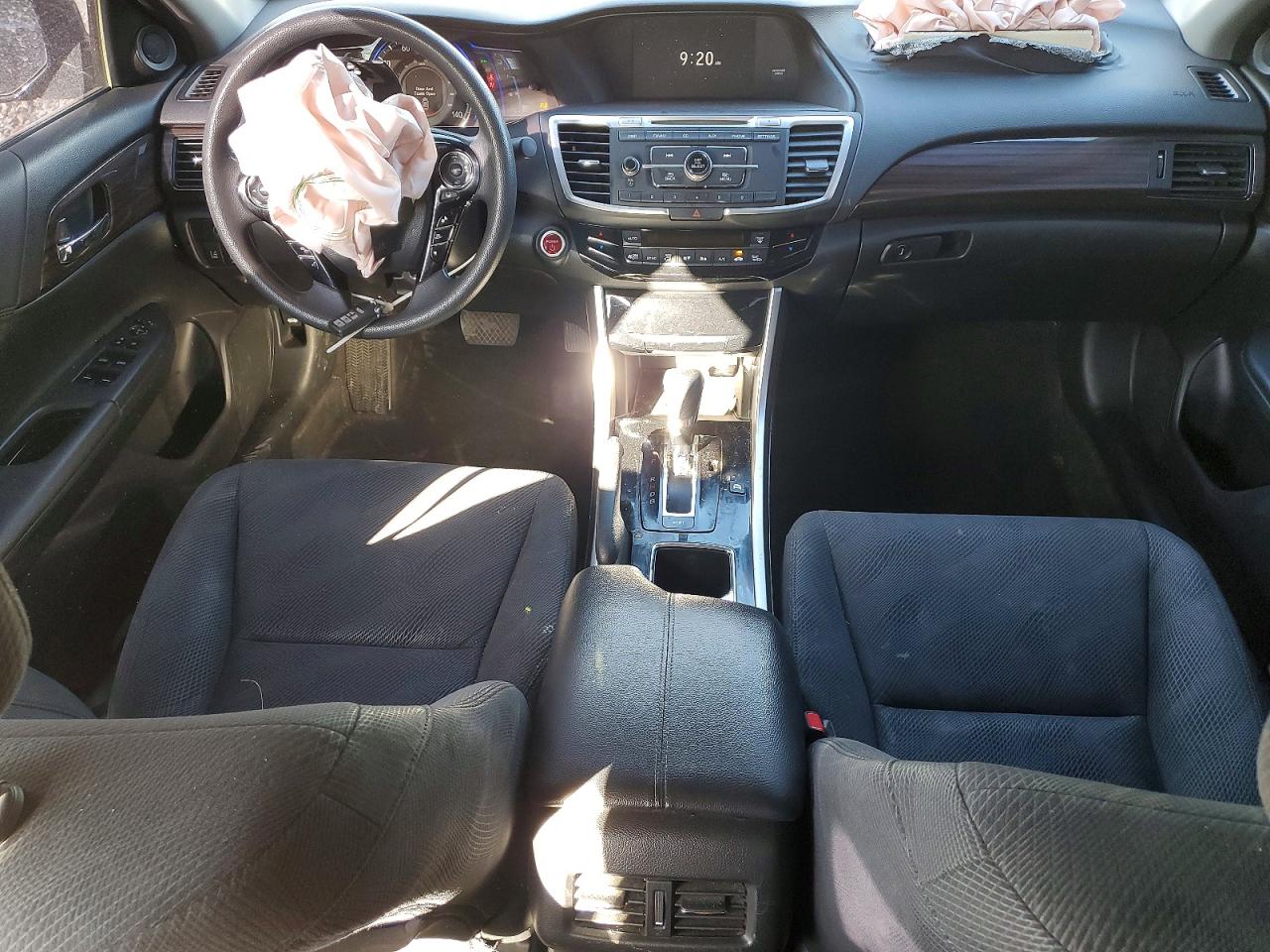 2017 HONDA ACCORD HYBRID photo 8
