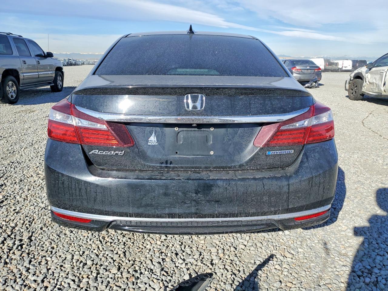 2017 HONDA ACCORD HYBRID photo 6