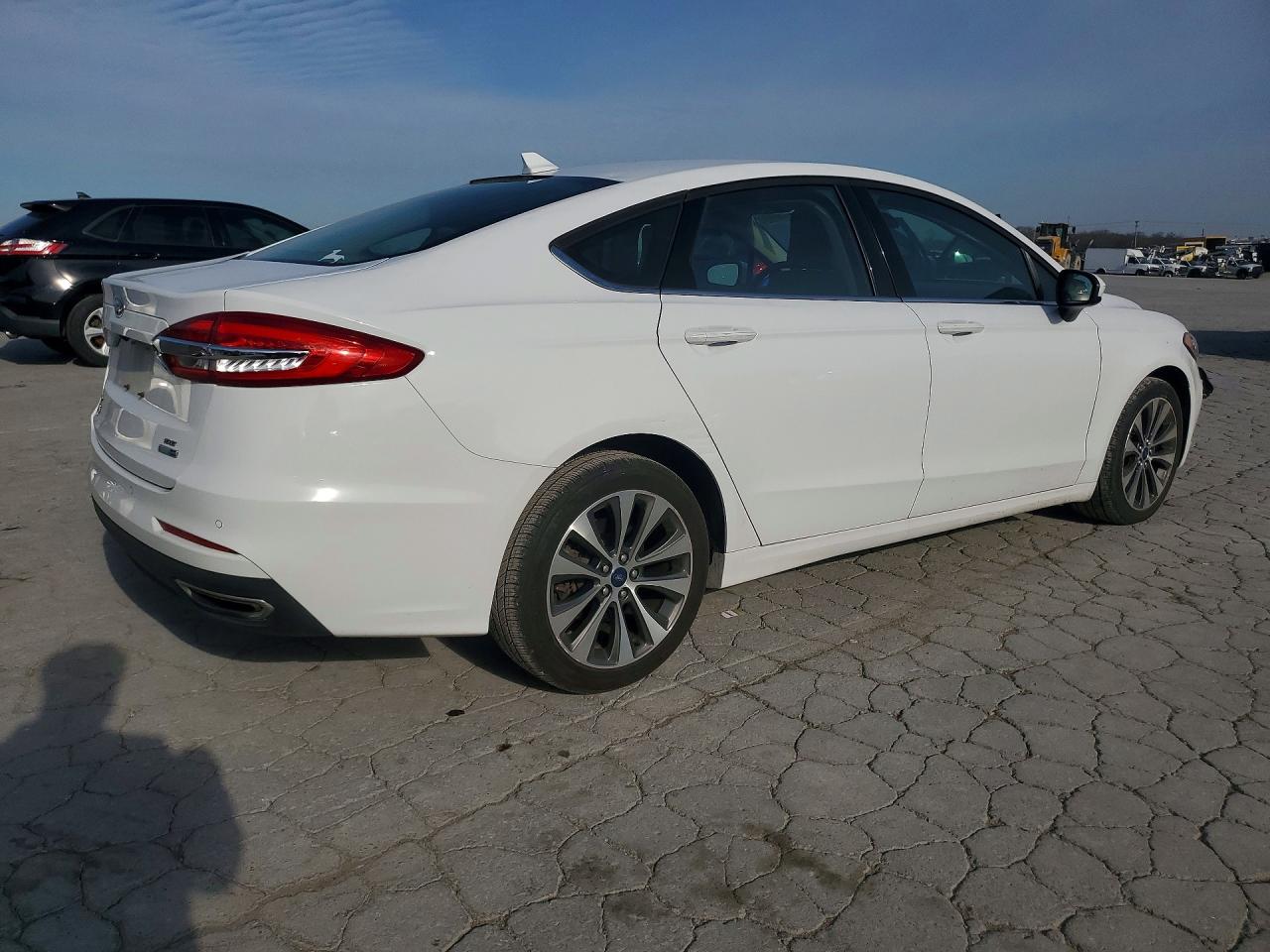 2019 FORD FUSION SE photo 7