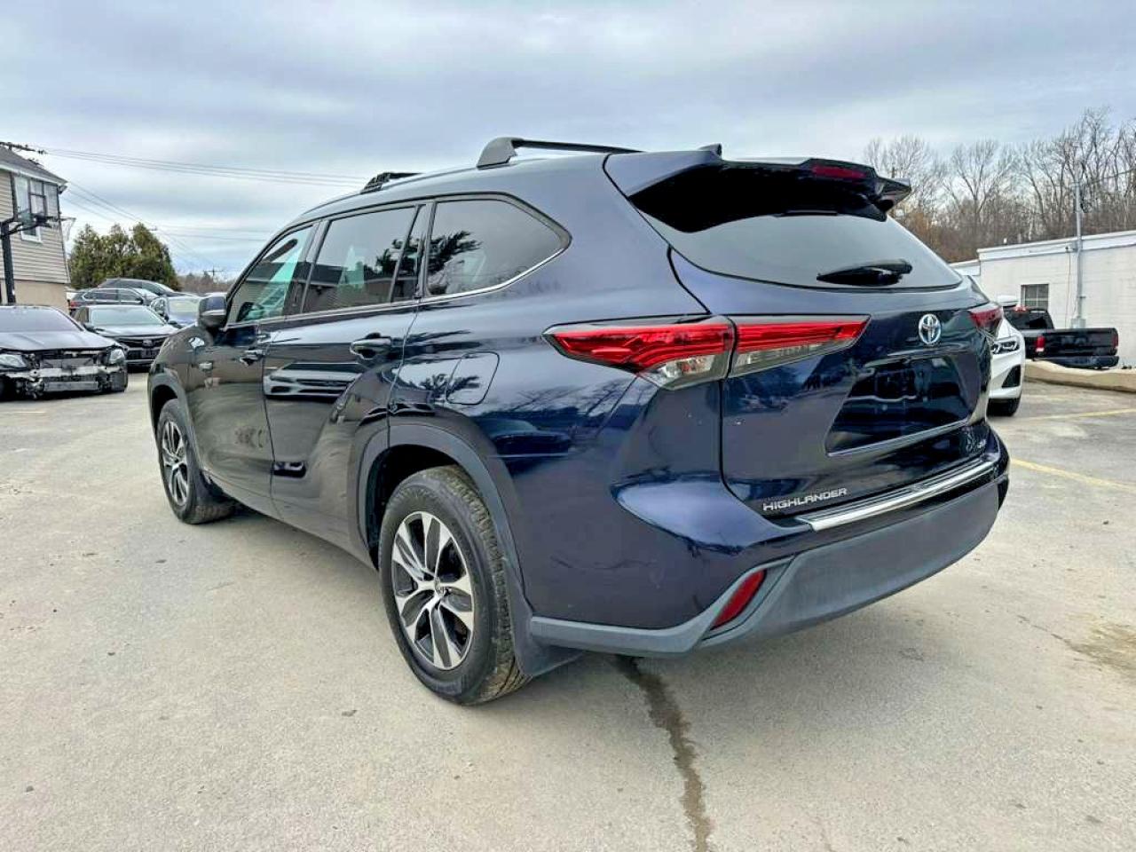 2020 TOYOTA HIGHLANDER HYBRID XLE photo 3